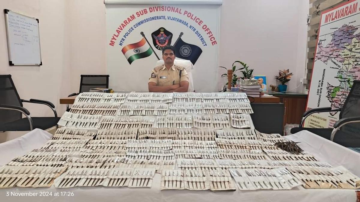 1,120 knives meant for cockfights seized, 17 booked in NTR district