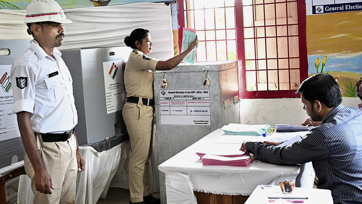Supreme Court refuses to entertain YSRCP's plea against relaxation of postal ballot norms in Andhra Pradesh