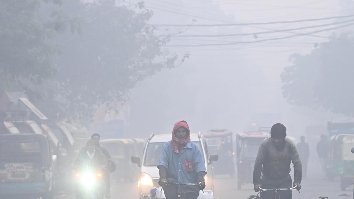 AAP, BJP lock horns as air quality hits season’s worst