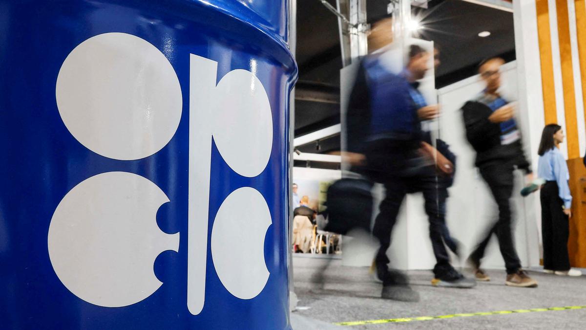With output hikes, OPEC+ again targets U.S. shale oil
