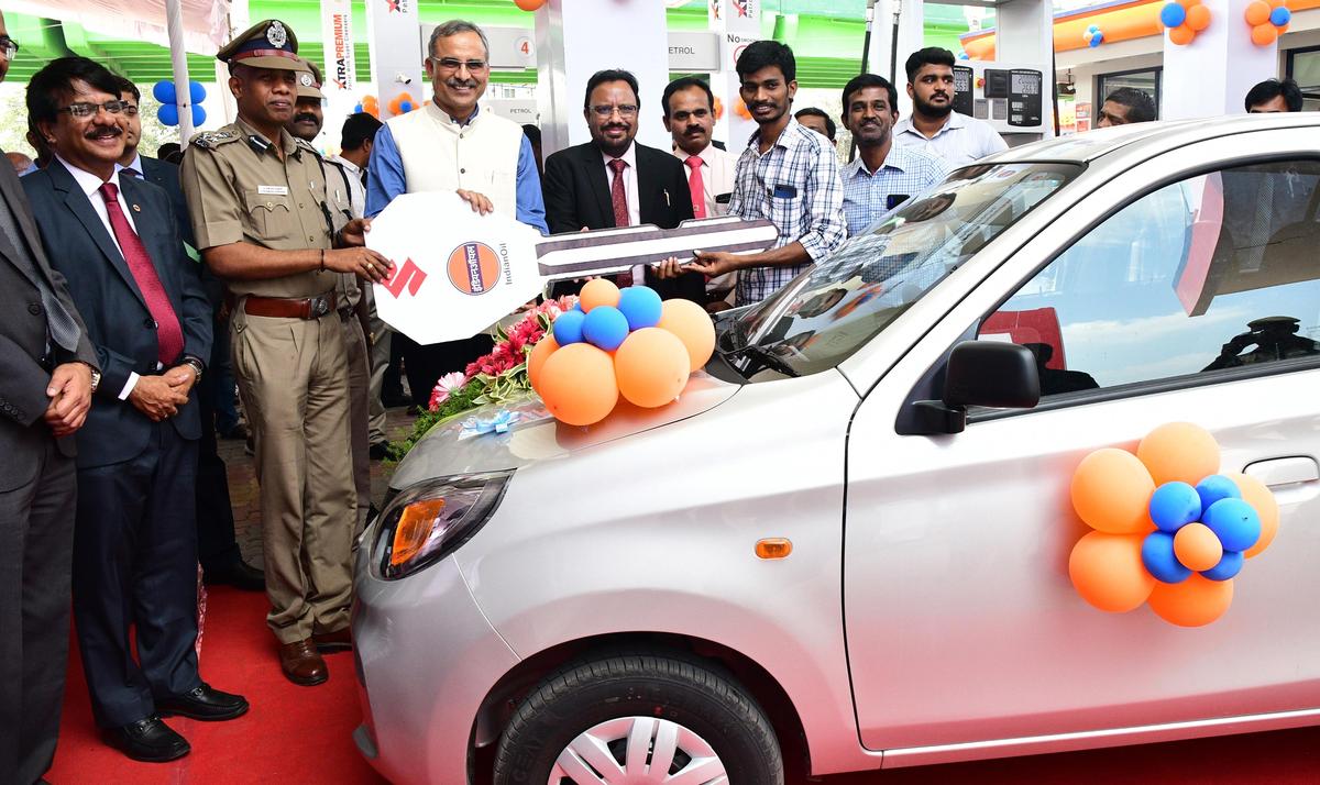 thehindu.com - Lalatendu Mishra - Auto retail sales surge 26% in Feb 2026