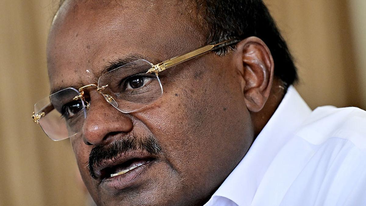 Congress govt. is not interested in maintaining law and order in State, says Kumaraswamy