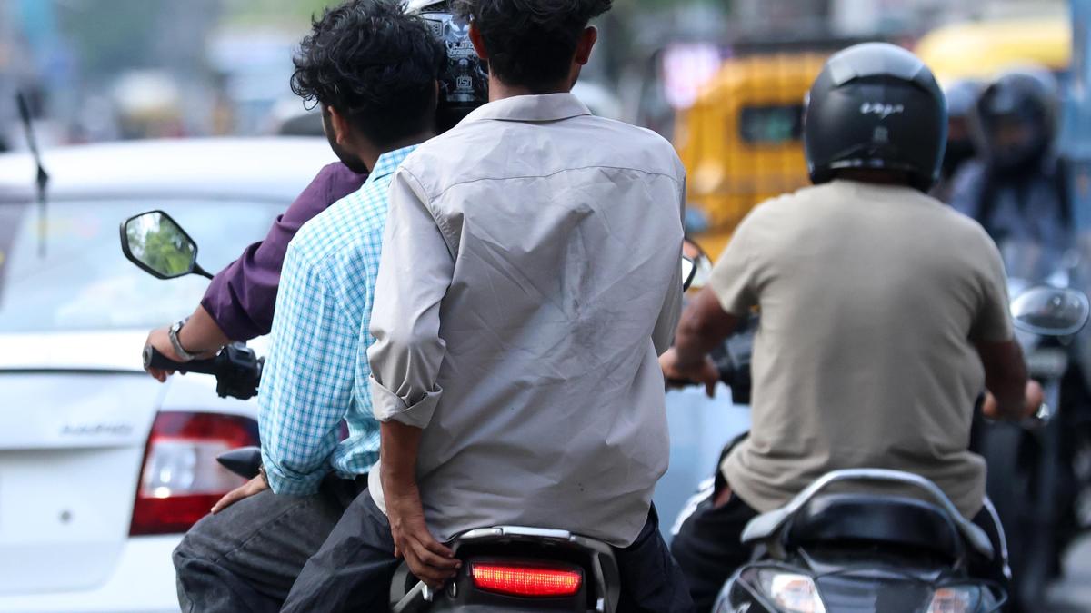 Over 1,700 riders booked by Kochi City police during special drive to promote helmet use