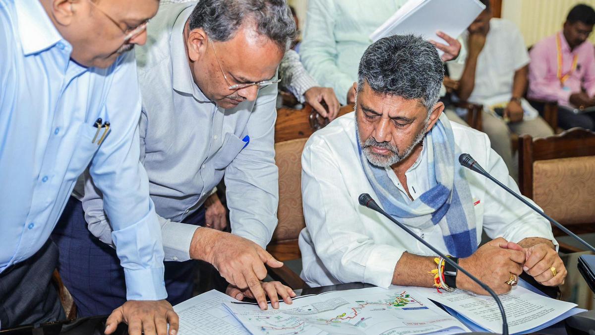 Work on Yettinahole will resume within a week, says D.K. Shivakumar