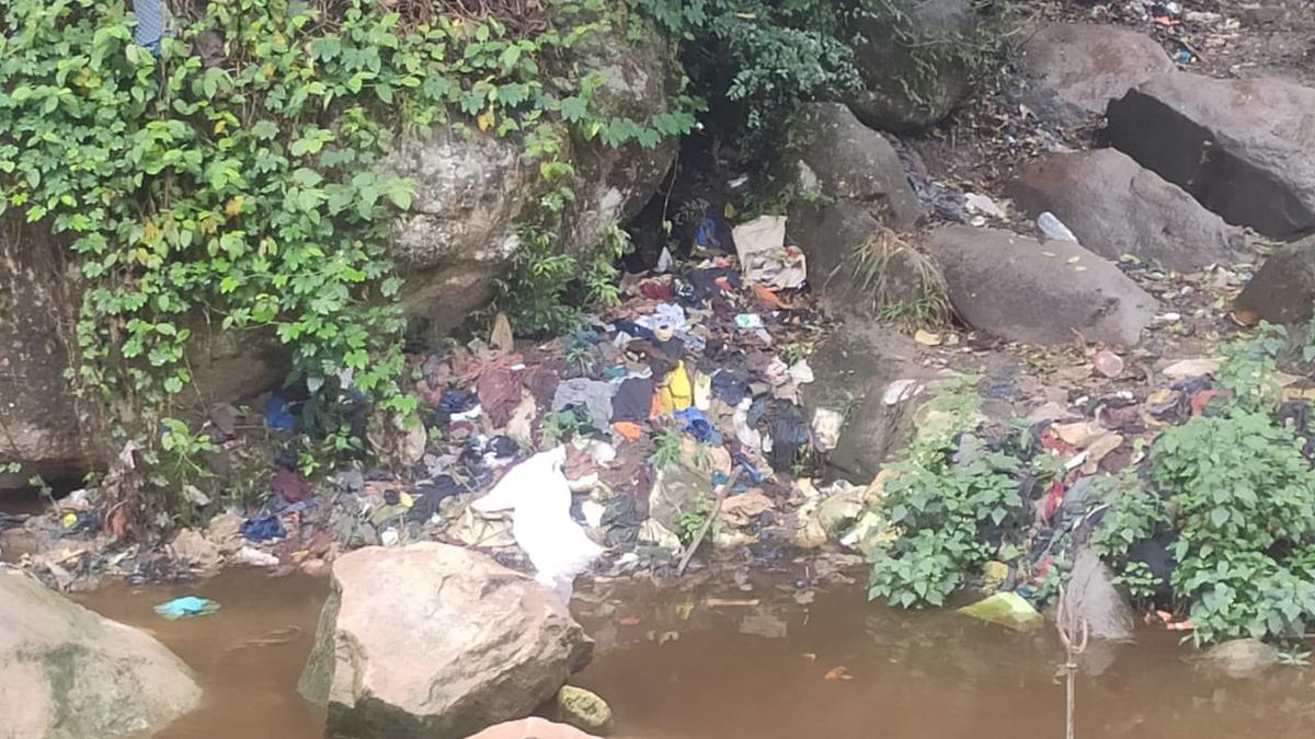 Trekkers continue to pollute pristine stream in Vellingiri hills near Coimbatore