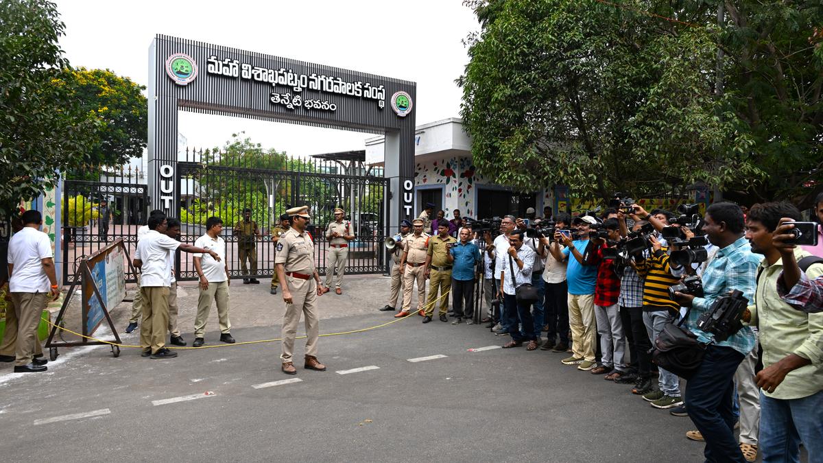 GVMC corporators set out on study tour amid criticism