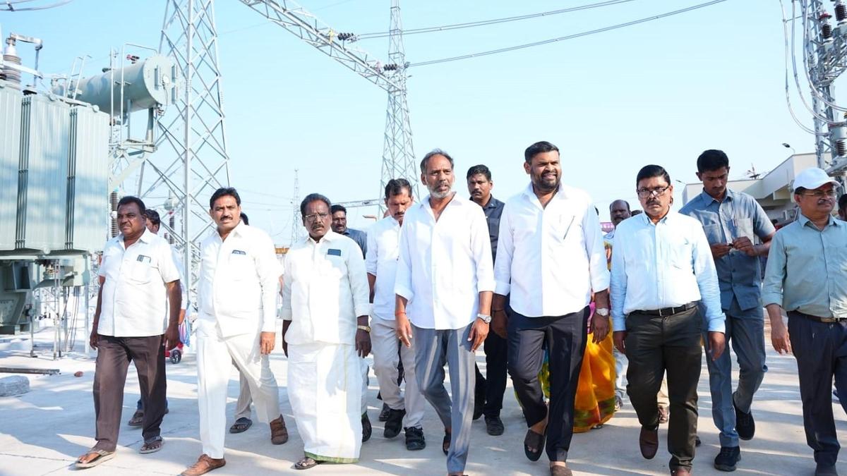 Minister calls for strengthening power infrastructure in A.P.