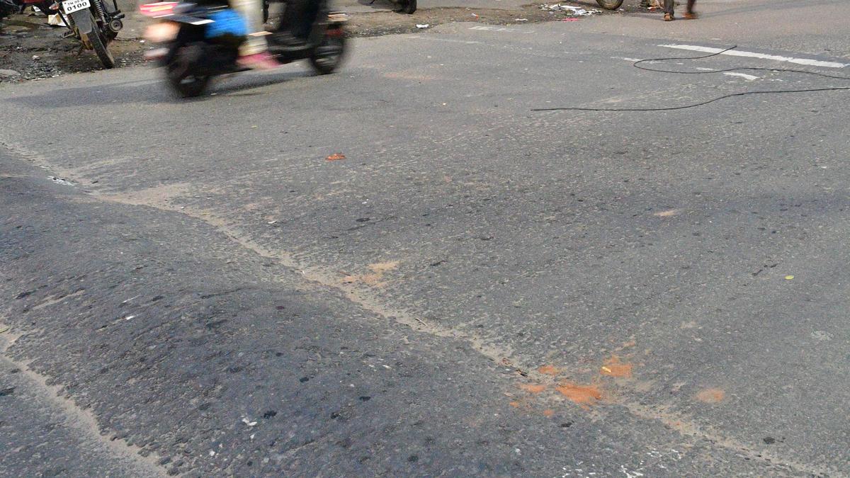 Unmarked speed breakers in Coimbatore pose a threat to road users