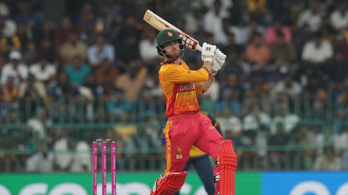 बेनेट की भूमिका जब तक संभव हो तब तक बल्लेबाजी करना है: रज़ा