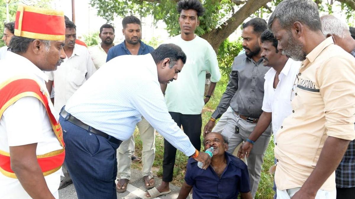 Collector helps man injured in accident in Bargur