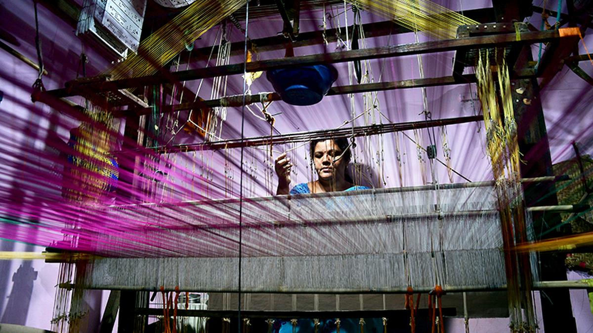 T.N. Handlooms Minister announces scheme to enthuse youngsters to venture into weaving career