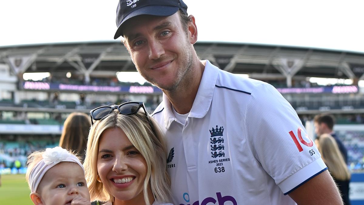 Stuart Broad says goodbye in style