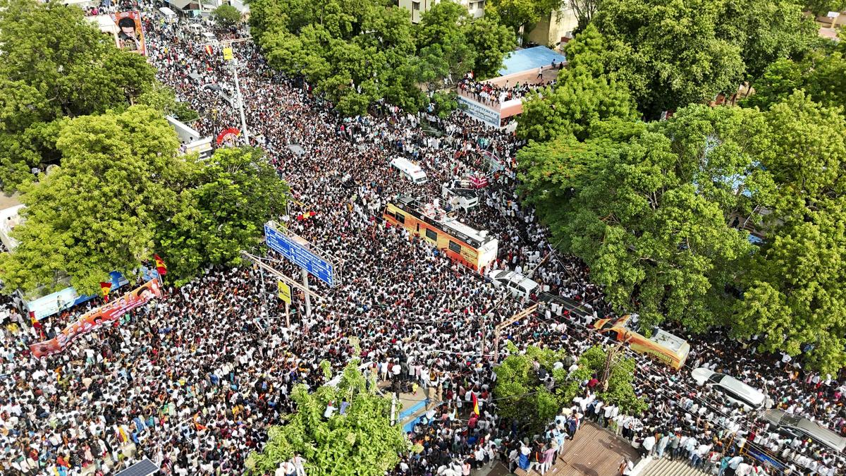Madras High Court directs T.N. government to submit second draft of SOP for political rallies on November 21