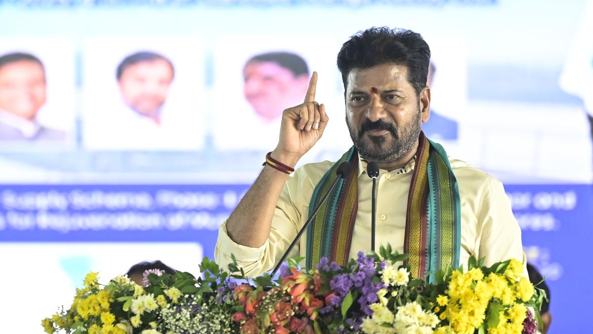 Arrangements should be made to celebrate Godavari pushkarams as Kumbh Mela of South: CM 