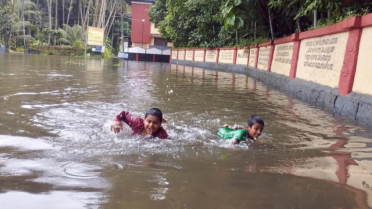 Isolated heavy spells likely in four northern districts today