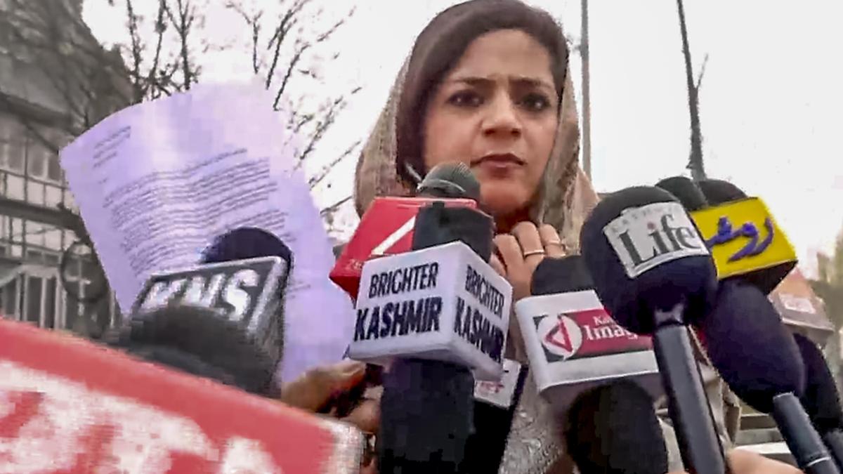 Iltija Mufti seeks to book Nitish Kumar over removing veil of a female doctor