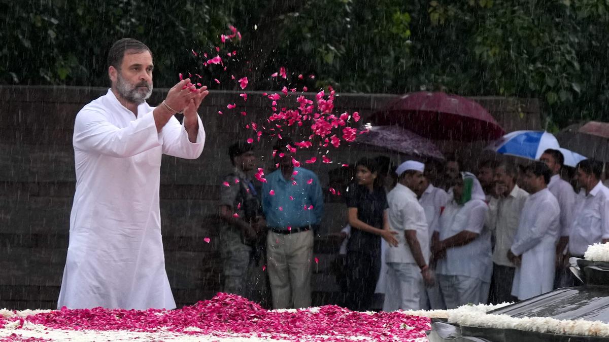 PM Modi, Rahul Gandhi, Mallikarjun Kharge pay tribute to former PM Rajiv Gandhi on his birth anniversary