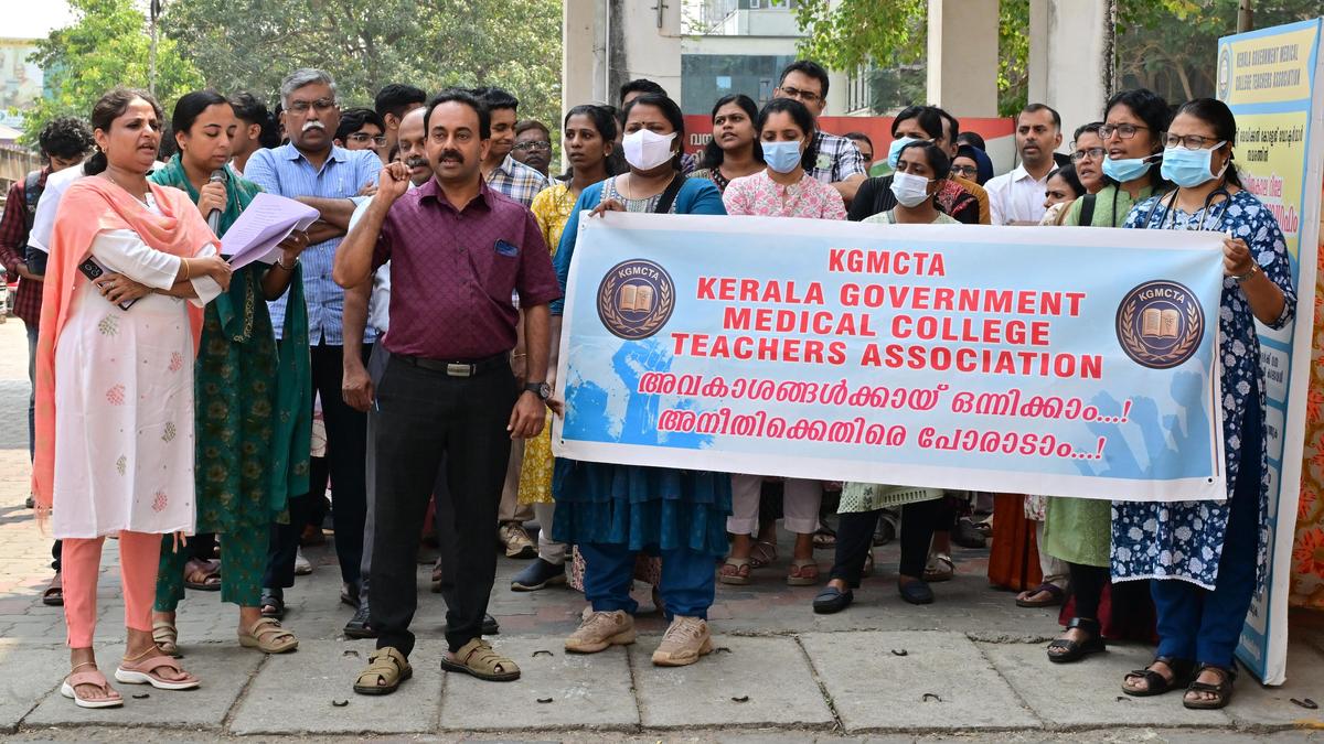 Indefinite OP Boycott by medical college doctors begin in Kerala