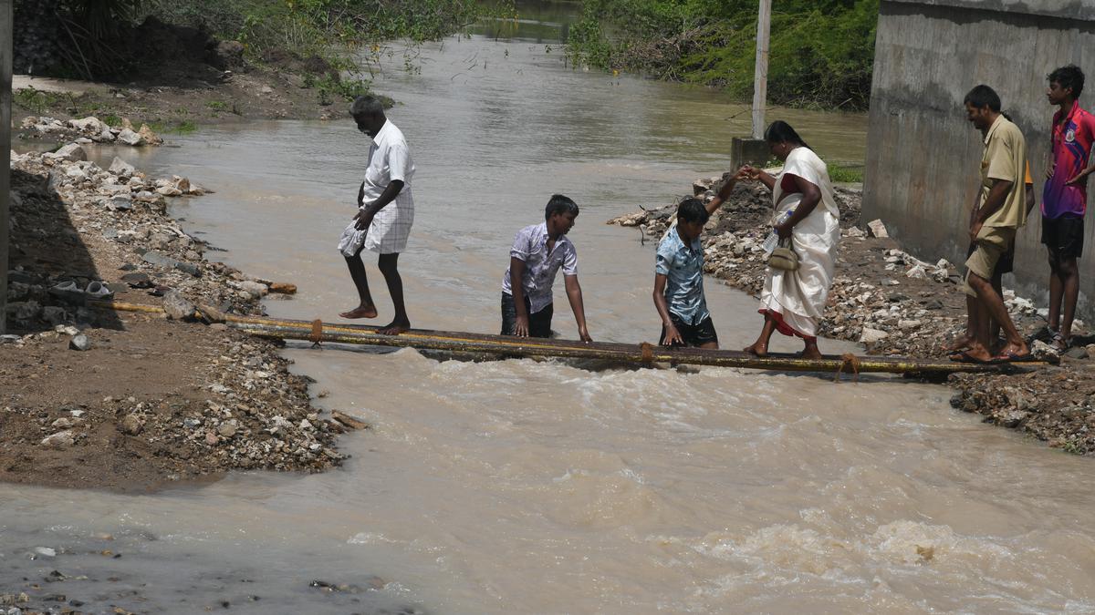 Widespread rain in southern districts; Uppar Odai in Thoothukudi experiences flood