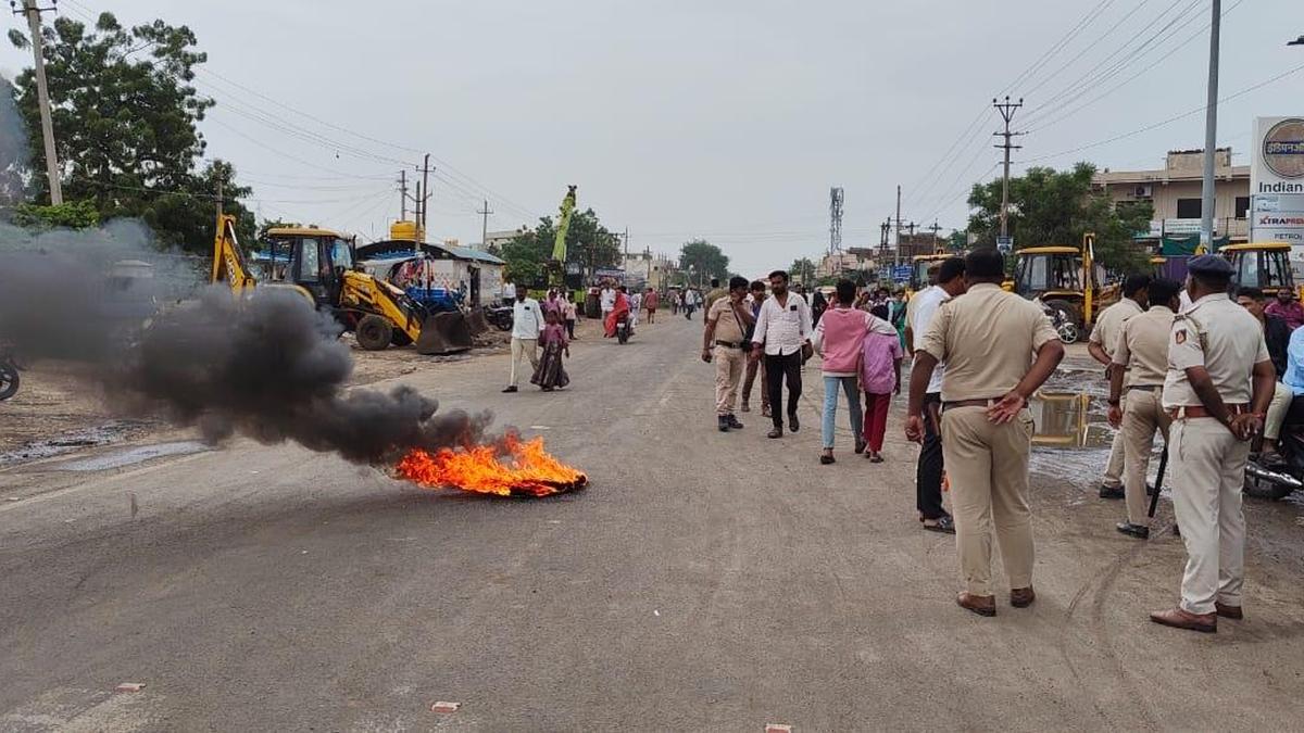 Sugarcane farmers' protest: CM writes to PM seeking urgent meeting to  address FRP concerns - The Hindu