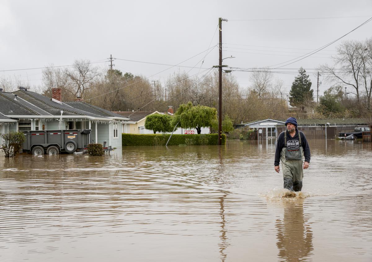 California Deluge Forces Mass Evacuations, Boy Swept Away - The Hindu