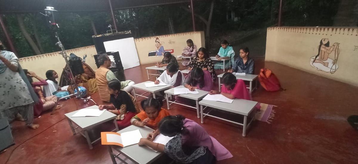 Over 100 children, fluent in Sanskrit, act in the film Over 100 children, fluent in Sanskrit, act in the film
