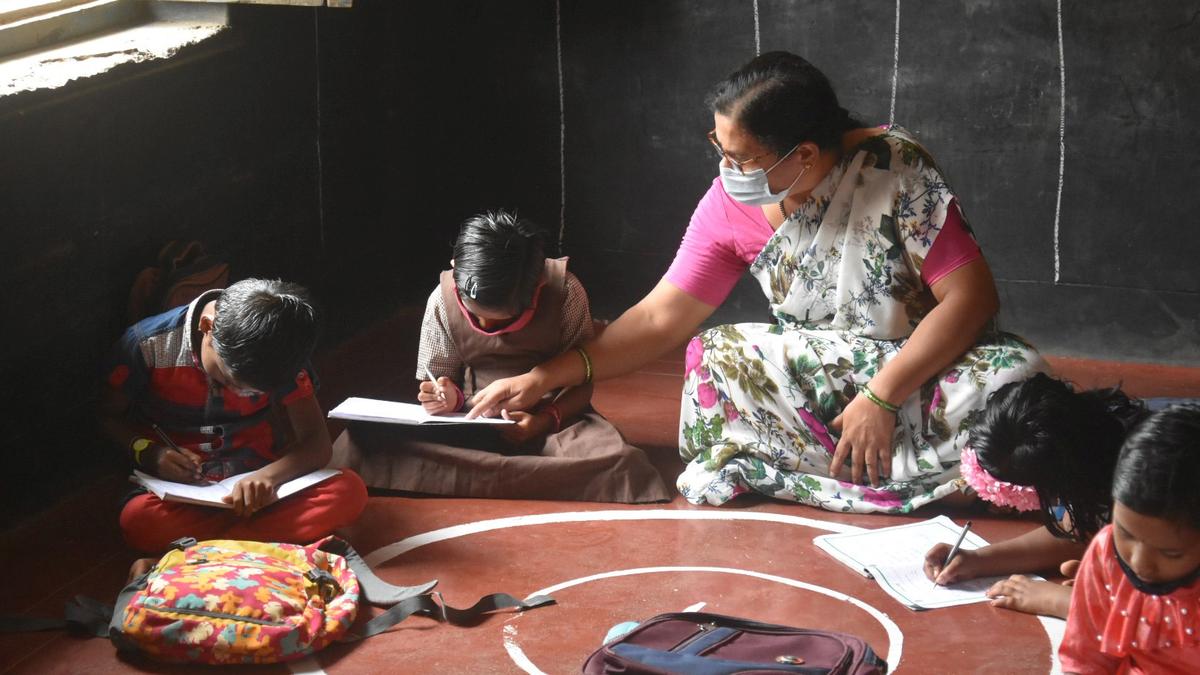 Delay in authentication of Aadhaar with SATS deprives 26 lakh students of various government programmes in Karnataka