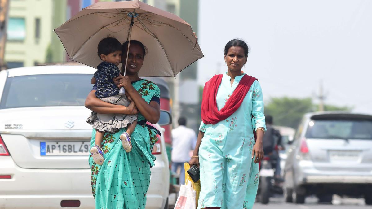 Andhra Pradesh sees 54% deficient rainfall in August; 3-5 degree above normal maximum temperatures likely in State today