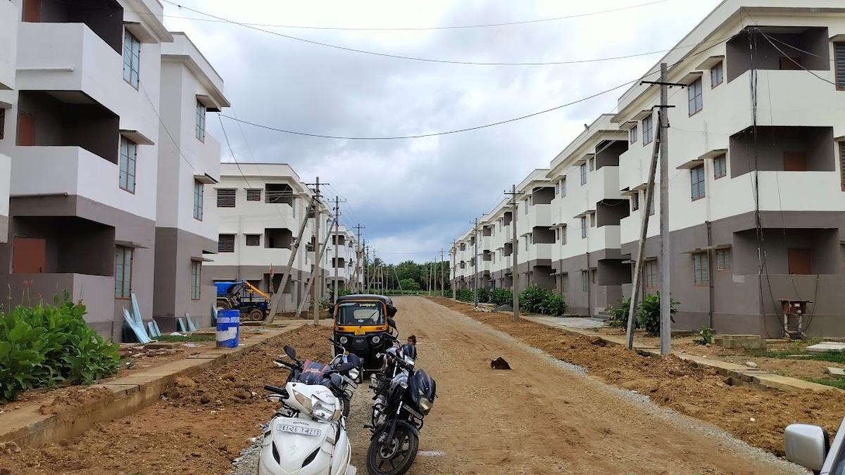Shivamogga Congress alleges many BJP, RSS supporters got houses under Ashraya scheme in BJP rule in Karnataka
