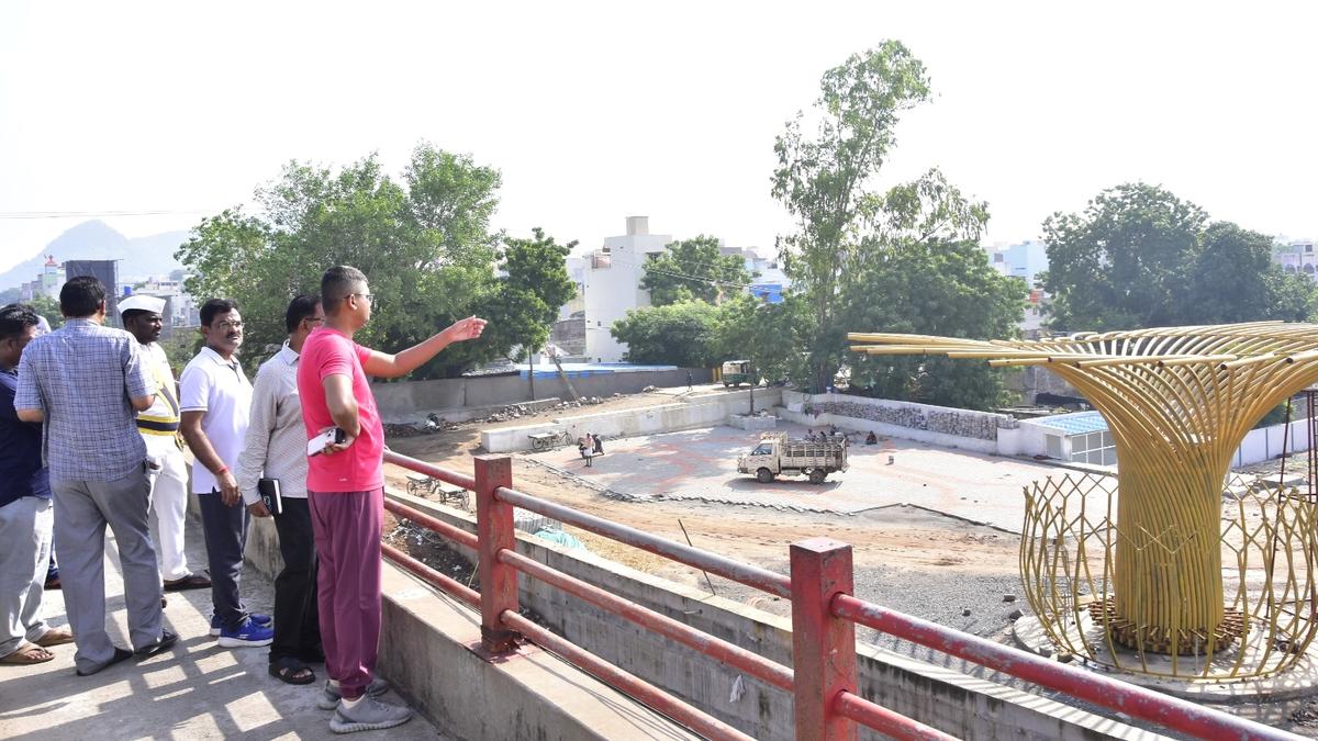 VMC Commissioner directs officials to complete construction of park near retaining wall by October-end