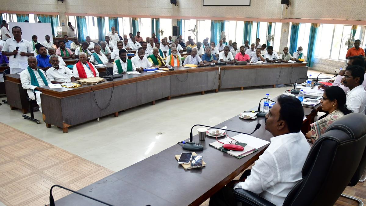 Factories discharging effluents into Kudaganar, say farmers