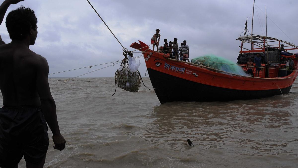 Arrest of Indian fishermen lays bare uneasy Delhi-Dhaka ties