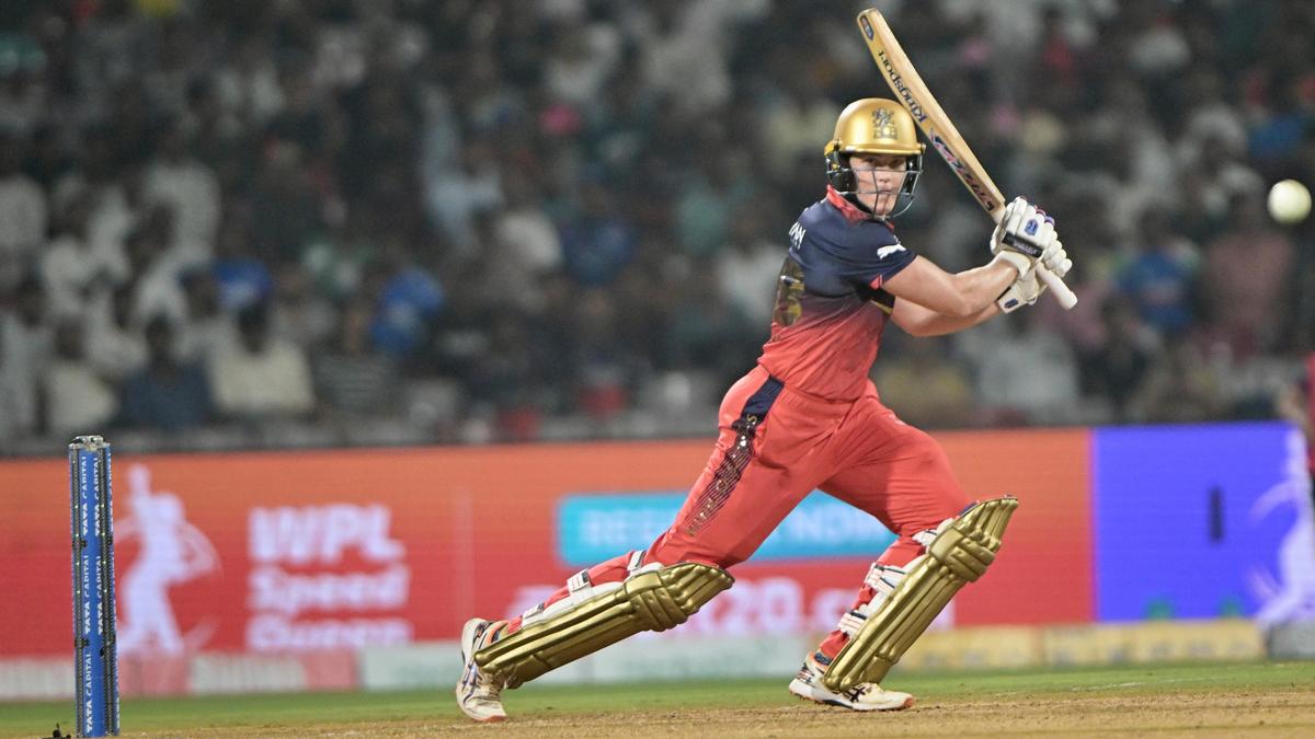 WPL-4: Harris ve Smriti, Royal Challengers için parkta gezintiye çıkıyor