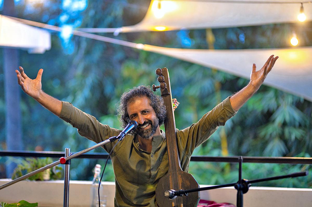 Singer-author Vipul Rikhi during a performance.