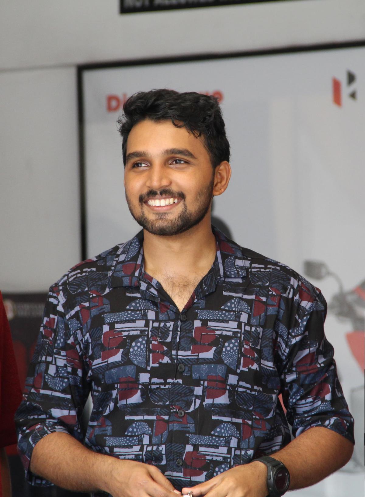 অভিনন্দ পিই, স্বল্পদৈর্ঘ্য চলচ্চিত্র ব্লকবাস্টার ডেজ-এর পরিচালক অভিনন্দ পিই, স্বল্পদৈর্ঘ্য চলচ্চিত্র ব্লকবাস্টার ডেজ-এর পরিচালক