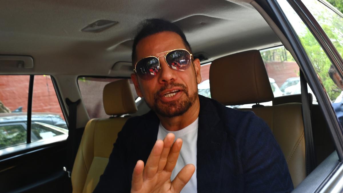 Robert Vadra skips ED summons second time