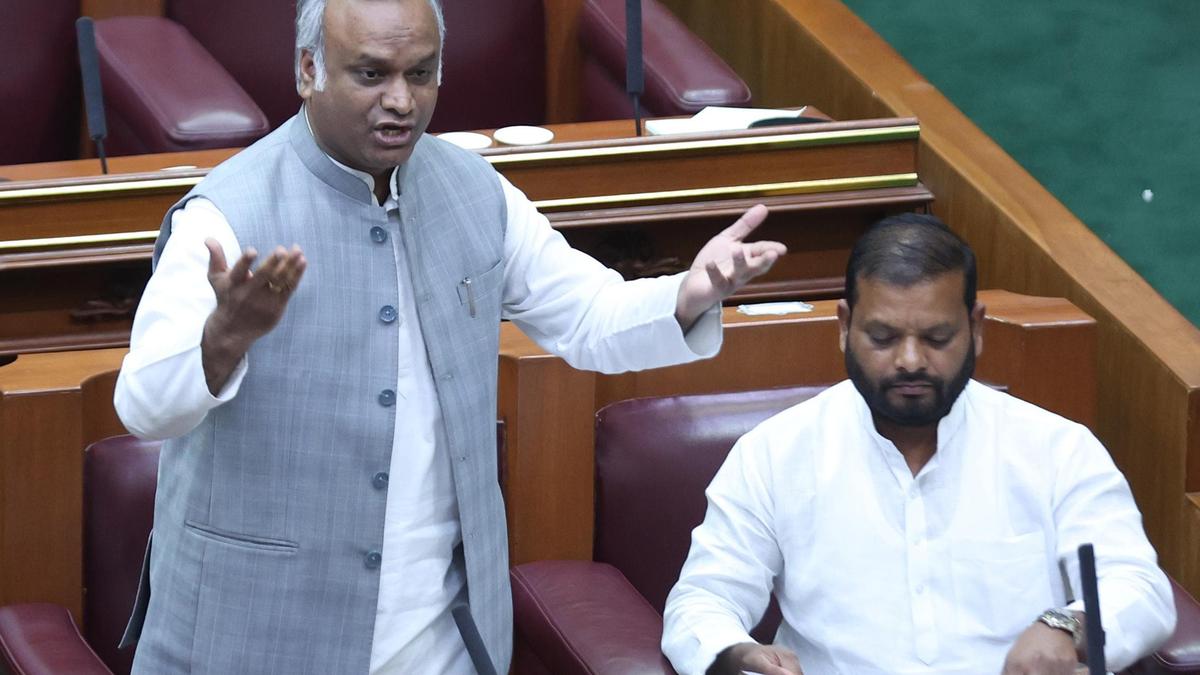 Bribe charge over Waqf report: Priyank Kharge to approach Home Minister seeking probe into allegations against Vijayendra