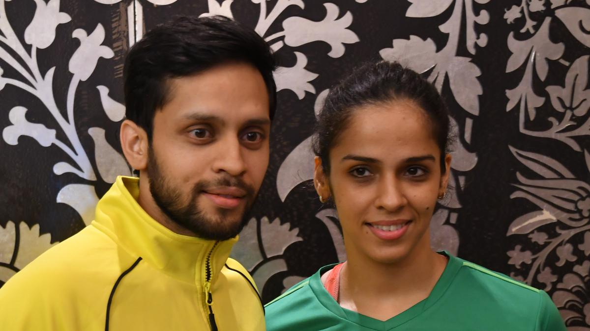 Saina Nehwal, Parupalli Kashyap announce separation