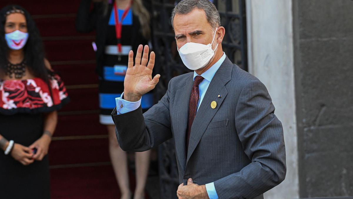 Spain's king unveils assets amid push for more transparency