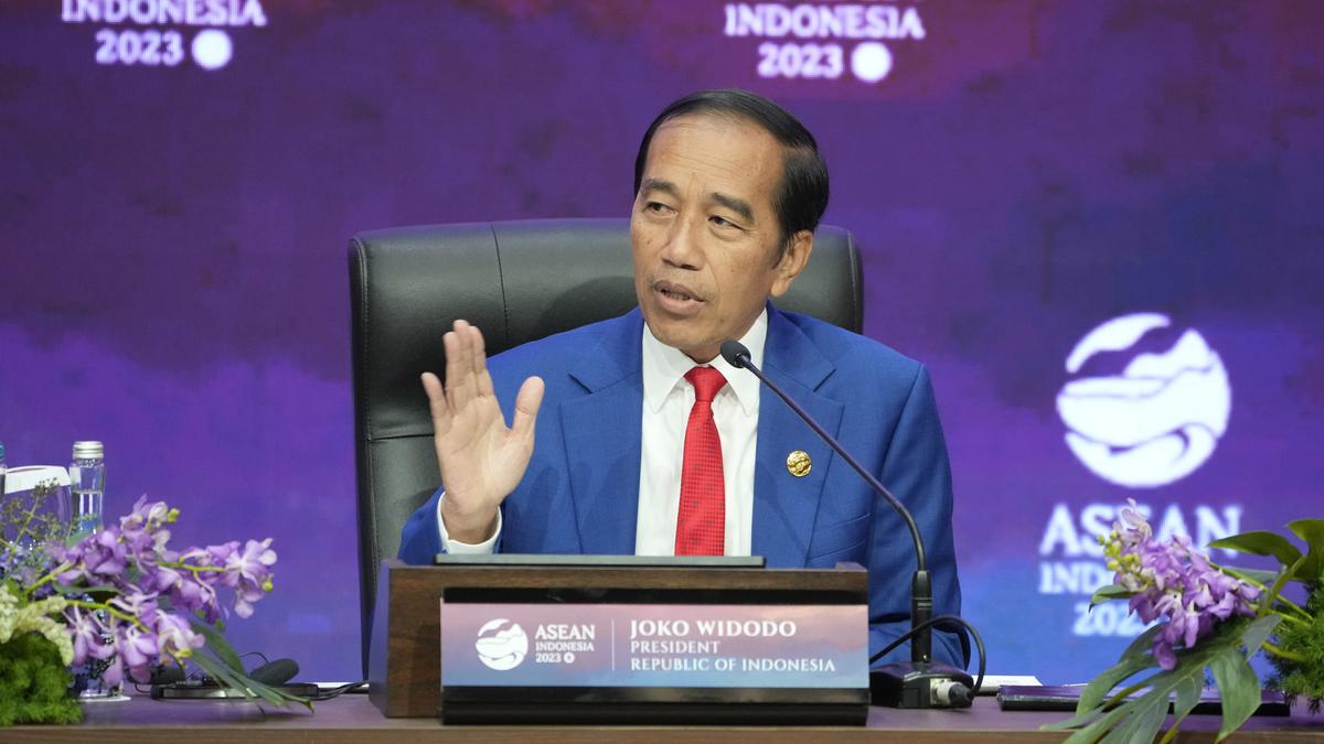 Indonesia warns against new conflicts as U.S., China, Russia attend ASEAN summit