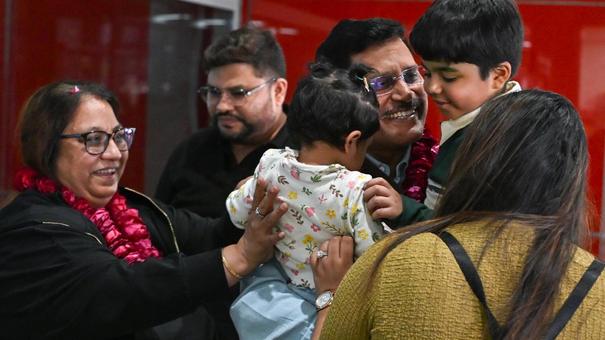 180 flights cancelled amid growing West Asia conflict