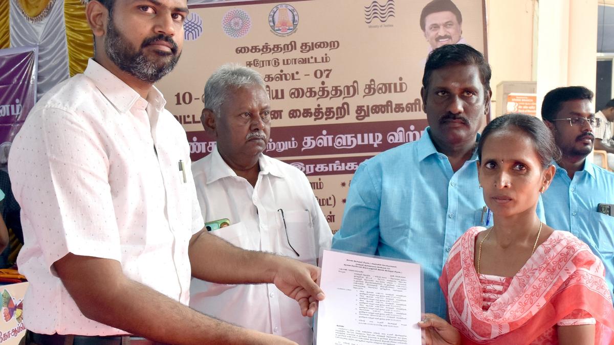 Two-day district level handloom exhibition inaugurated in Erode