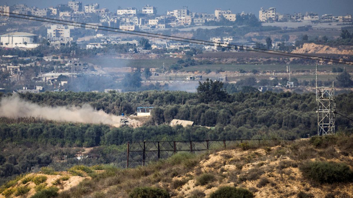 Israeli troops surround Gaza City and cut off northern part of the besieged territory