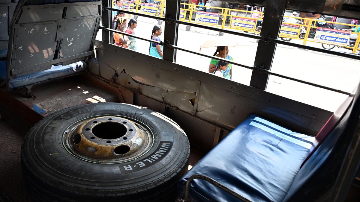 Poor condition of TNSTC buses poses threat to passengers in Tiruchi 