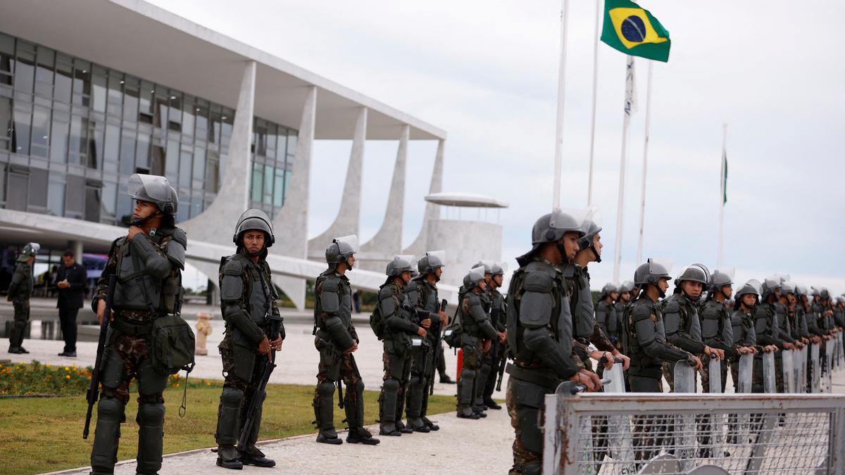 Brazil 'mega-protest' fizzles amid authorities' concern