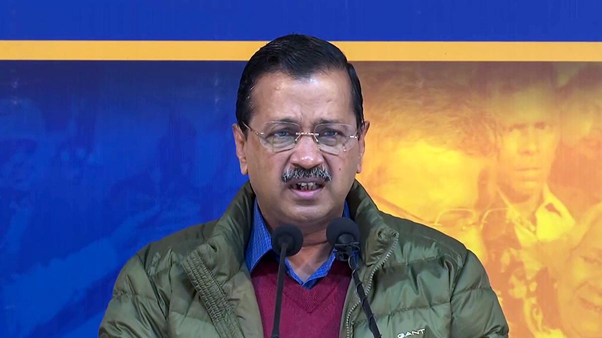 Rival party workers luring slum dwellers with money for inking fingers: Kejriwal