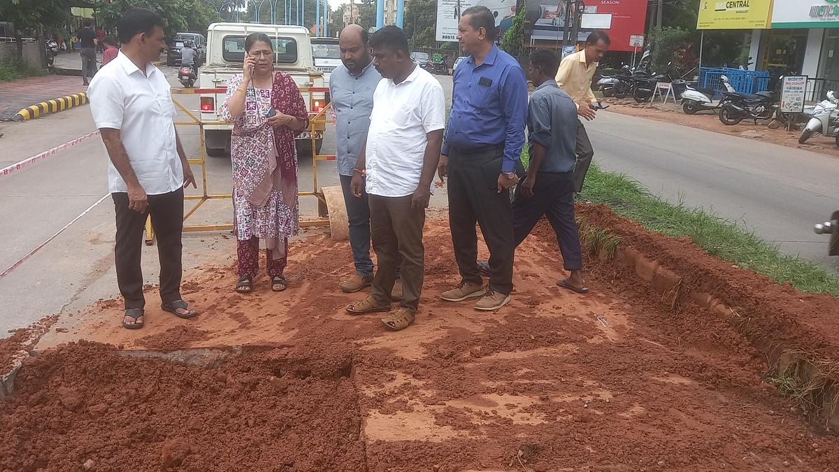 Motorist injured after falling into trench dug up on road near Valencia by MCC