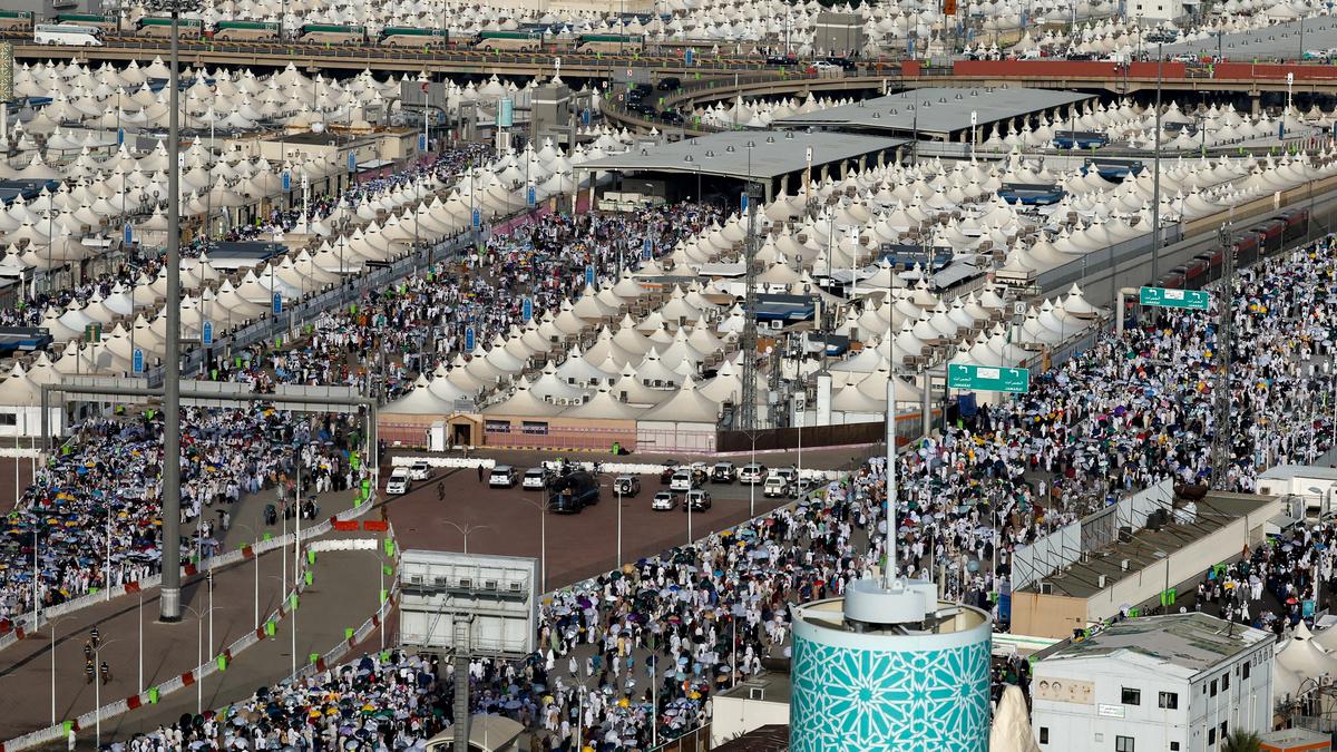 Death toll tops 1,000 after haj marked by extreme heat: AFP tally