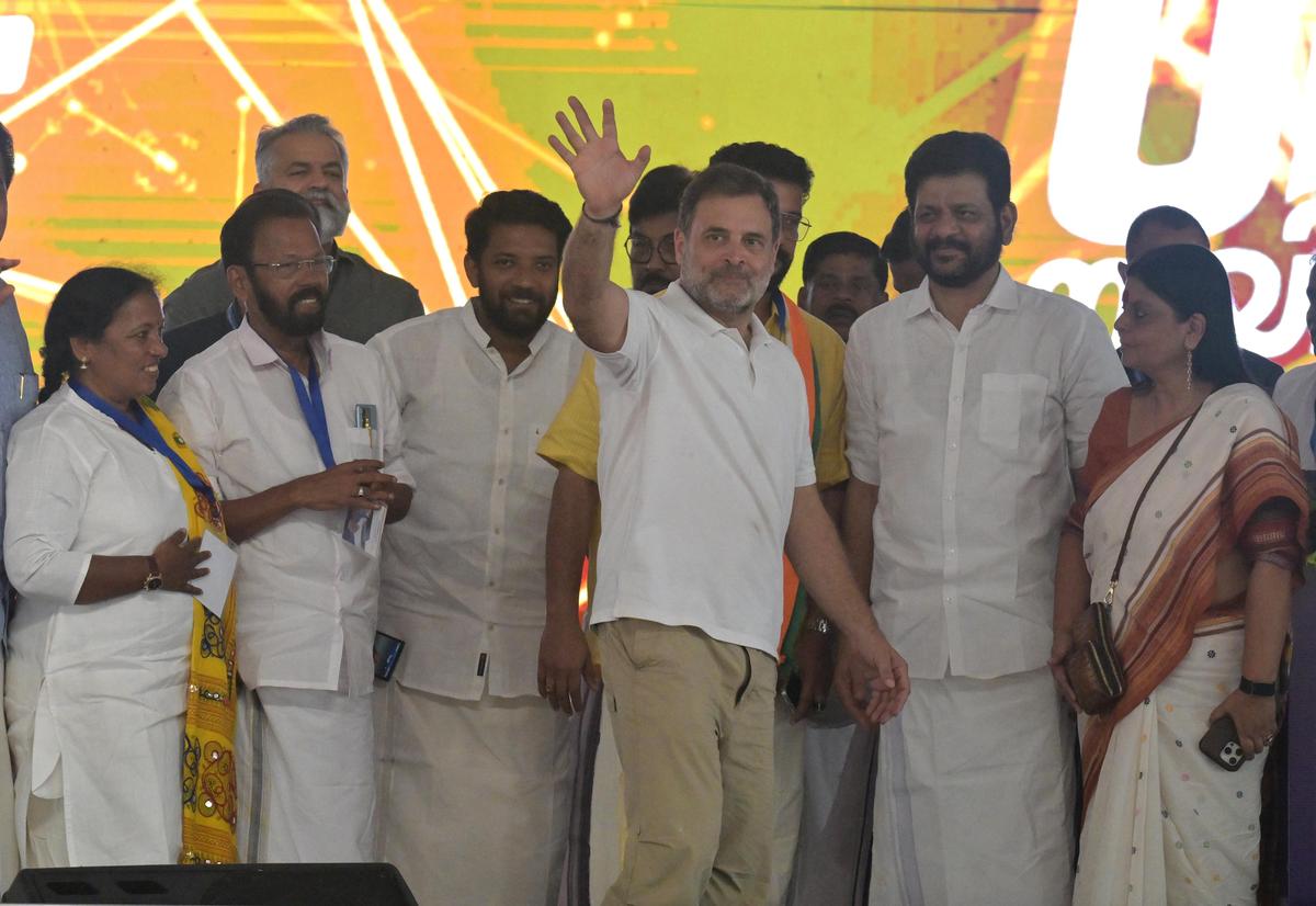 Kerala Assembly polls 2026: Rahul Gandhi alleges BJP-Left nexus, claims Pinarayi Vijayan held hostage by Centre