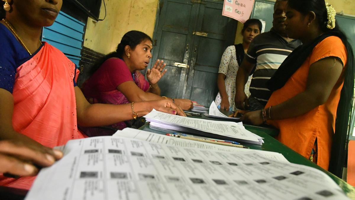 How the number of electors went up
and down over the years in the State
Premium